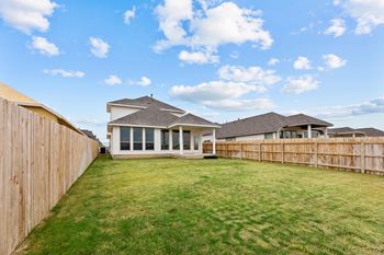 Caso Santa Rita Ranch Rental Homes in Liberty Hill, Texas Fenced Yard